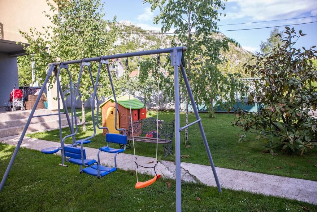 Апартаменты Apartments Green Цетине