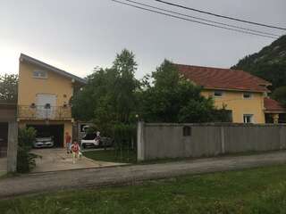 Апартаменты Apartments Green Цетине Апартаменты с 2 спальнями-2