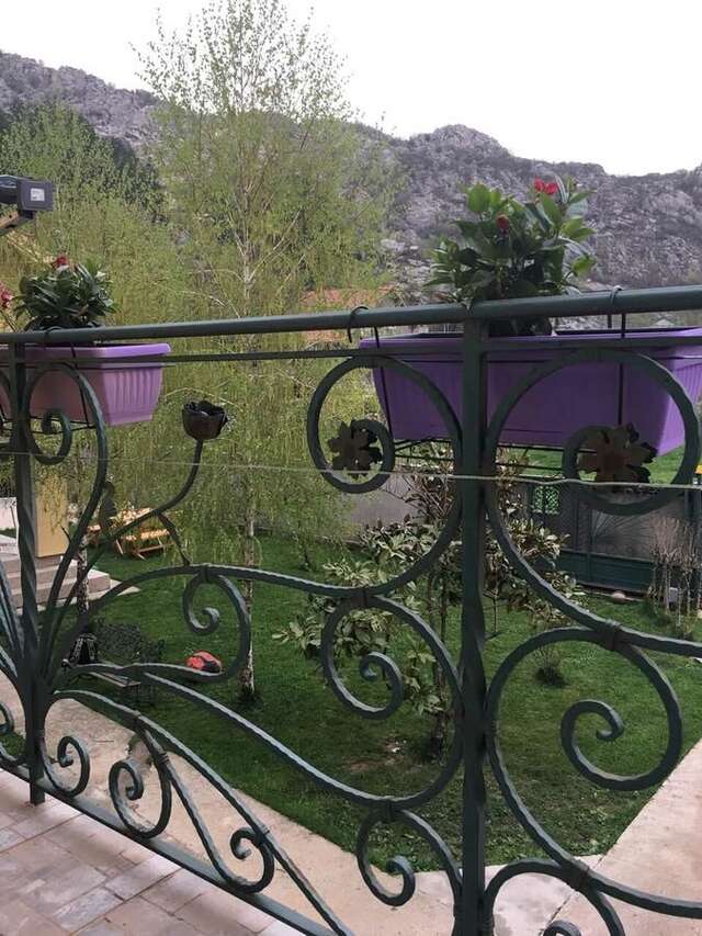 Апартаменты Apartments Green Цетине-16