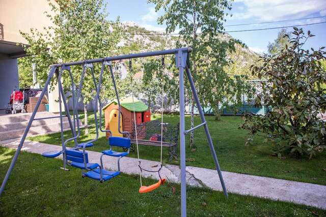 Апартаменты Apartments Green Цетине-20